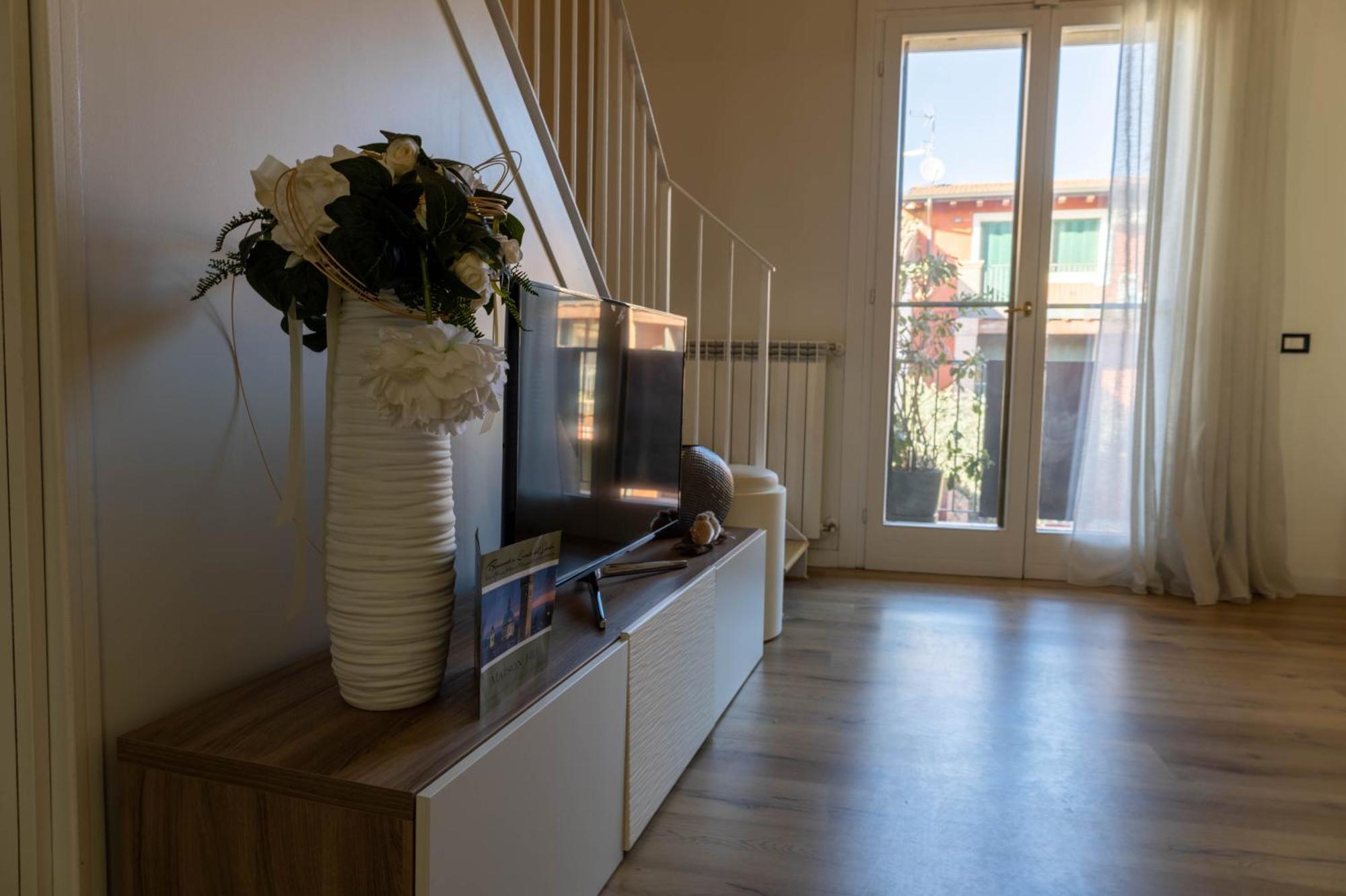 Maison 140 Lonato Luaran gambar